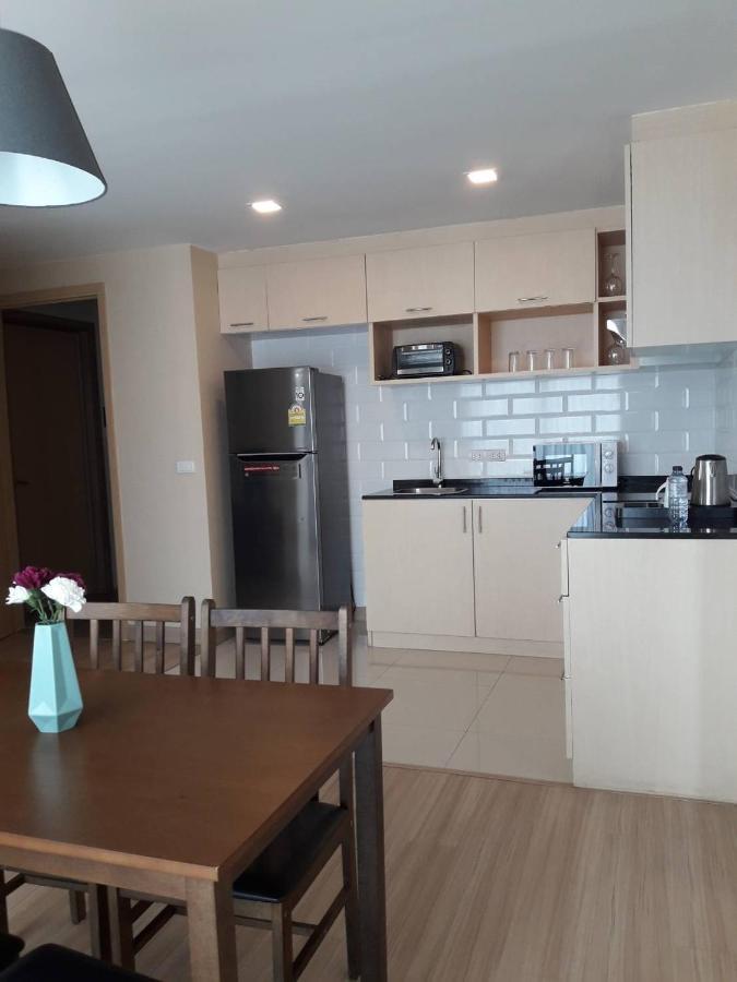 Ramada By Wyndham Bangkok Ten Ekamai Residences Exterior photo